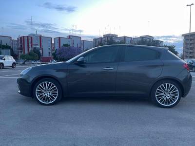 Alfa Romeo Giulietta 1.6 JTDm-2 105 CV Progression Grigio usata Lecce