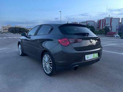 Alfa Romeo Giulietta 1.6 JTDm-2 105 CV Progression Grigio usata Lecce
