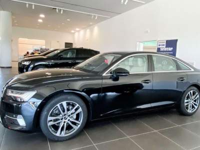 Audi A6 40 2.0 TDI quattro ultra S tronic Business Advance Nero usata Paruzzaro