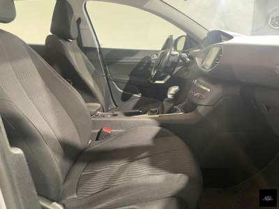 Peugeot 308 1.6 HDi 92 CV Business usata San Giuseppe Vesuviano
