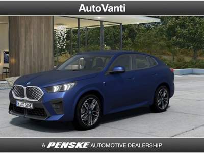 BMW iX2 eDrive 20 MSport Blu/Azzurro usata Granarolo dell'Emilia
