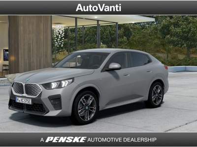 BMW iX2 xDrive 30 Msport Grigio usata Granarolo dell'Emilia