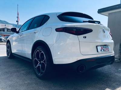 Alfa Romeo Stelvio 2.2 Turbodiesel 190 CV AT8 Q4 Sprint Bianco usata Isernia