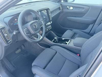 Volvo XC40 SINGLE MOTOR CORE Argento usata Padova