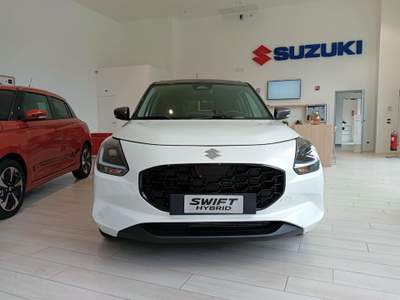 Suzuki Swift 1.2 Hybrid Top Bianco usata SOLARO