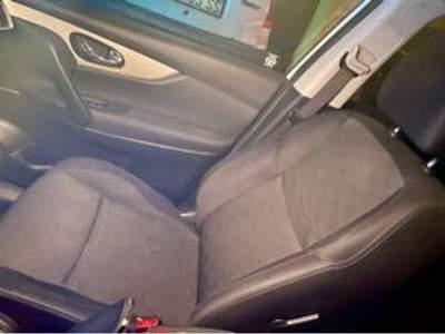 Nissan Qashqai N-Connect Bianco usata Giugliano in Campania