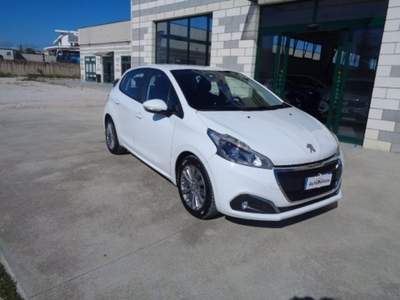 Peugeot 208 BlueHDi 75 5 porte Allure Bianco usata TROIA