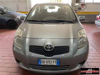 Toyota Yaris 1.4 D-4D 3p. Sol Grigio usata Roma