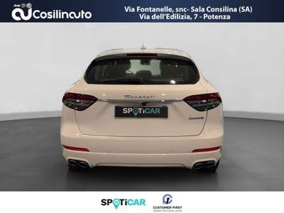 Maserati Levante LEVANTE 2.0 MHEV 48V 330 CV AWD GT Bianco usata Sala Consilina