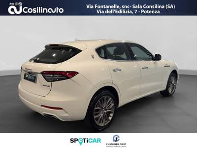 Maserati Levante LEVANTE 2.0 MHEV 48V 330 CV AWD GT Bianco usata Sala Consilina