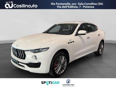 Maserati Levante LEVANTE 2.0 MHEV 48V 330 CV AWD GT Bianco usata Sala Consilina