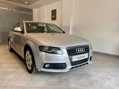 Audi A4 Berlina Advanced di Unico Proprietario Argento usata Troia