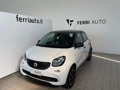 Smart ForFour 70 1.0 twinamic Passion Bianco usata Muggia