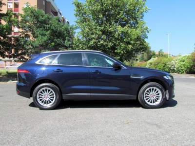 Jaguar F-Pace 2.0 D 180 CV AWD Prestige Unicoproprietario Blu/Azzurro usata Latina