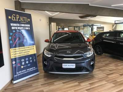 Kia Stonic 1.6 CRDi 110 CV Style Grigio usata Santa Maria di Licodia