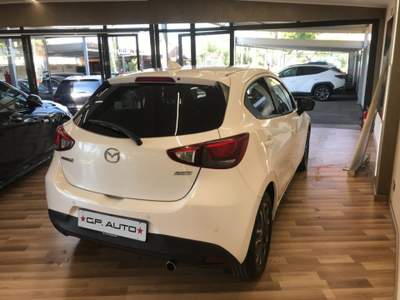 Mazda 2 1.5 105 CV Skyactiv-D Exceed Bianco usata Santa Maria di Licodia