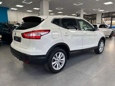 Nissan Qashqai 1.5 dci Business 110cv E6 Bianco usata Carlentini