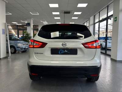 Nissan Qashqai 1.5 dci Business 110cv E6 Bianco usata Carlentini