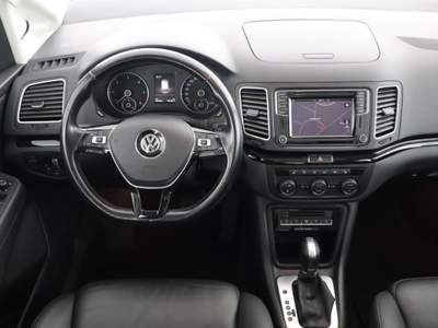 Volkswagen Sharan 2.0 TDI 150 CV SCR DSG Highline BlueMotion Tech. Argento usata Castelnuovo Rangone