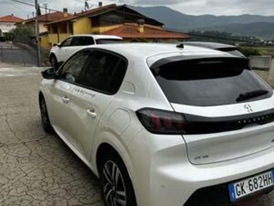 Peugeot 208 Vendita peugeot 208, prezzo trattabile in privato  Bianco usata Prato