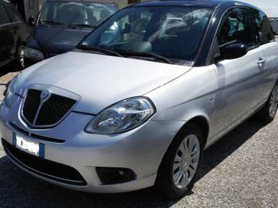 Lancia Ypsilon 1.4 16V Sport MomoDesign usata Ferrara