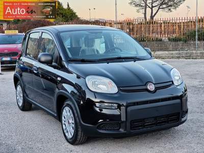 Fiat Panda 1.0 70CV Hybrid NUOVA Km0 Bianco usata Bonea