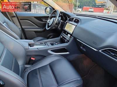 Jaguar F-Pace 2.0 D 180 CV AWD aut. Prestige Grigio usata Bonea