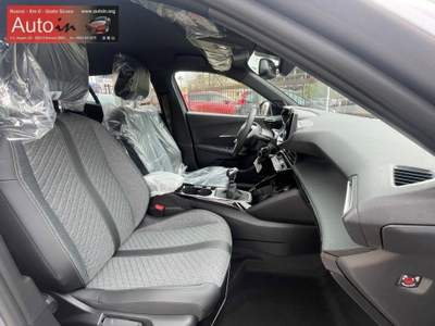 Peugeot 2008 1.2 PureTech 100 S&S Allure NUOVO Grigio usata Bonea