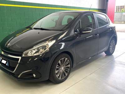 Peugeot 208 PureTech 82 Stop&Start 5 porte Active Blu/Azzurro usata abbiategrasso