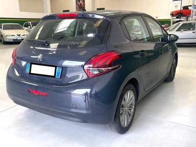 Peugeot 208 PureTech 82 Stop&Start 5 porte Active Blu/Azzurro usata abbiategrasso