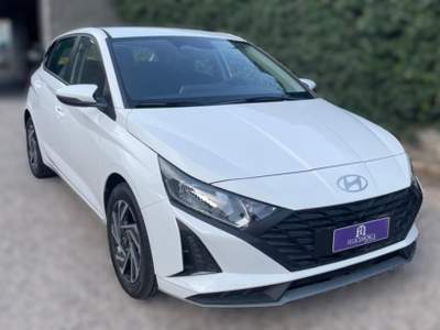 Hyundai i20 1.2 MPI MT GPL Connectline Bianco usata Somma Vesuviana