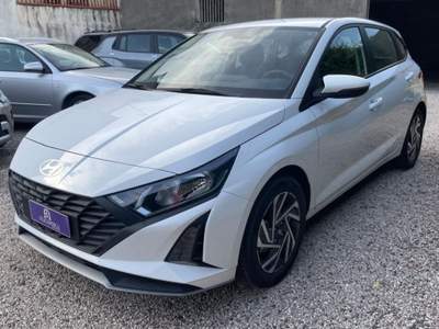 Hyundai i20 1.2 MPI MT GPL Connectline Bianco usata Somma Vesuviana