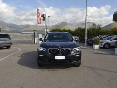 BMW X4 xDrive25d Business Advantage Aut. Grigio usata Fondi