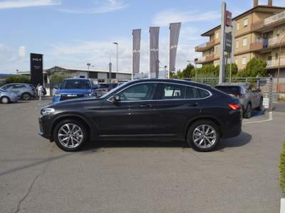BMW X4 xDrive25d Business Advantage Aut. Grigio usata Fondi