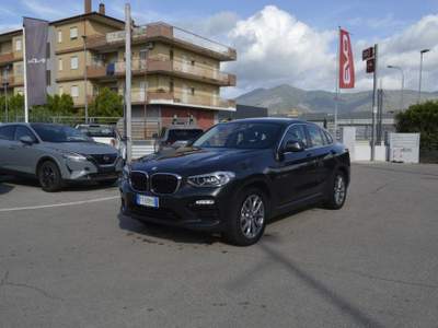 BMW X4 xDrive25d Business Advantage Aut. Grigio usata Fondi