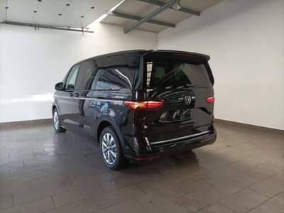 Volkswagen Multivan 2.0 TDI 150CV DSG Style Nero usata Magenta