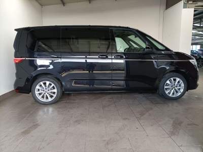 Volkswagen Multivan 2.0 TDI 150CV DSG Style Nero usata Magenta