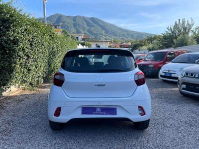 Hyundai i10 1.0 GPL Econext Connectline Bianco usata Somma Vesuviana