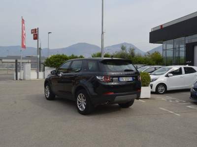 Land Rover Discovery Sport 2.0 TD4 180 CV Auto Business Edition Pure Nero usata Fondi