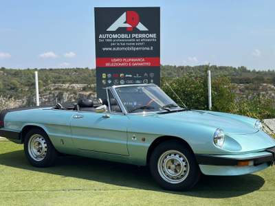 Alfa Romeo Spider Duetto 1.6 Carburatori Iscr. ASI Verde usata Castellaneta