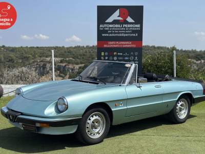 Alfa Romeo Spider Duetto 1.6 Carburatori Iscr. ASI Verde usata Castellaneta