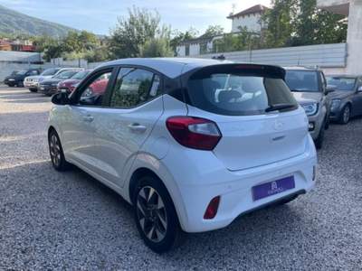 Hyundai i10 1.0 MPI AT Connectline cambio automatico Bianco usata Somma Vesuviana