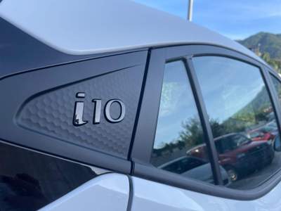 Hyundai i10 1.0 MPI AT Connectline cambio automatico Bianco usata Somma Vesuviana