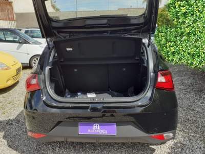 Hyundai i20 1.2 MPI MT Connectline Nero usata Somma Vesuviana