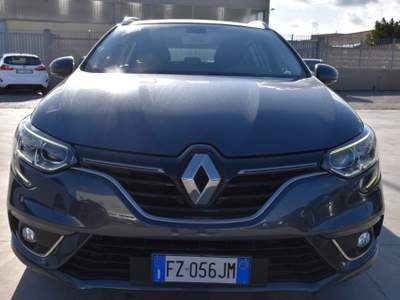 Renault Mégane Mégane Sporter Blue dCi 115 CV Business Grigio usata San Vito dei Normanni