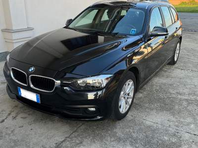 BMW Serie 3 318d d Touring Business Advantage Nero usata Saluggia