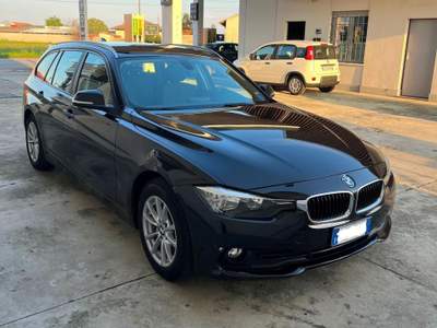 BMW Serie 3 318d d Touring Business Advantage Nero usata Saluggia
