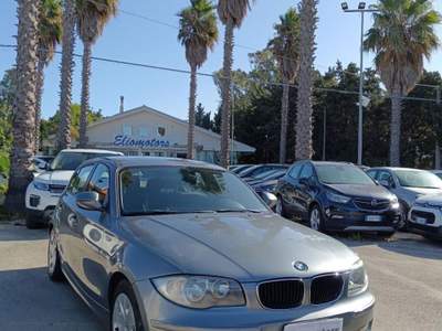 BMW Serie 1 118d 118d 2.0 143CV 5 porte Eletta DPF Grigio usata Modica