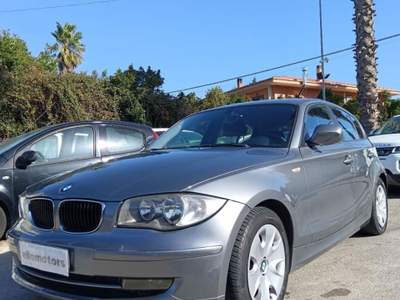 BMW Serie 1 118d 118d 2.0 143CV 5 porte Eletta DPF Grigio usata Modica
