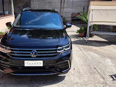 Volkswagen Tiguan VW Tiguan 2.0 TDI R Line Nero usata Vibo Valentia